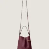 Bolsita Pinch Me de piel napa