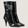 Botines de cuero con cinta de Givenchy y corte cuadrado Botines de cuero con cinta de Givenchy y corte cuadrado