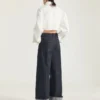 Camisa asimétrica en piel napa Camisa asimétrica en piel napa