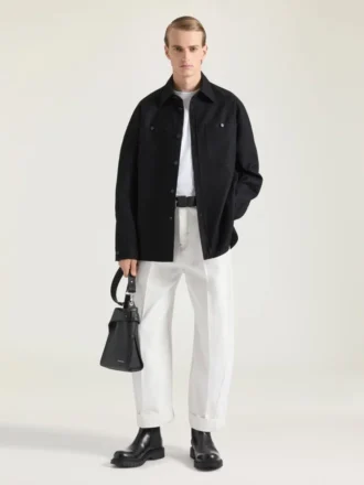 Camisa oversize con costuras de alta costura en franela