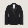 Chaqueta tipo capullo de doble botonadura en lana con detalle del revés Chaqueta tipo capullo de doble botonadura en lana con detalle del revés