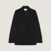 Chaqueta tipo capullo de doble botonadura en lana y mohair Chaqueta tipo capullo de doble botonadura en lana y mohair