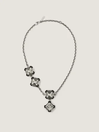 Collar de cristales deconstruido en metal y cristales