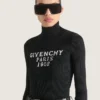 Cuerpo en punto de canalé fino con la firma de Givenchy Cuerpo en punto de canalé fino con la firma de Givenchy