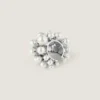 Earcuff Crystal Pearl en metal y perlas Earcuff Crystal Pearl en metal y perlas