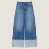 Jeans azul medio con vuelta Jeans azul medio con vuelta
