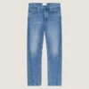 Jeans de corte recto con costuras de alta costura y lavado sombreado Jeans de corte recto con costuras de alta costura y lavado sombreado
