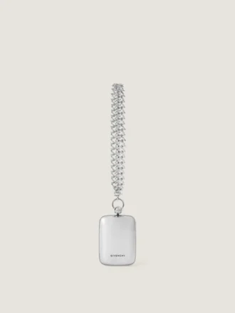 Micro bolso de mano de noche en piel metalizada con cadena