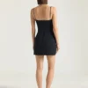 Minivestido con corte en crepé cady Minivestido con corte en crepé cady