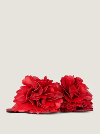 Mules planas Boudoir de cuero con pétalos de rosa