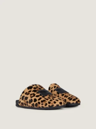 Mules planos Label en piel con efecto potro y estampado de leopardo