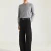 Pantalones con costuras de alta costura en algodón bordado con el logotipo de Givenchy Paris Pantalones con costuras de alta costura en algodón bordado con el logotipo de Givenchy Paris