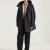 Parka con costuras de alta costura Parka con costuras de alta costura