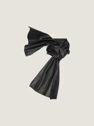 Pañuelo maxi con lazo de piel Pañuelo maxi con lazo de piel