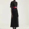 Vestido asimétrico de encaje con lentejuelas