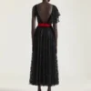 Vestido asimétrico de encaje con lentejuelas