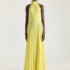 Vestido de noche con cuello halter de gasa de seda con detalle de lazo Vestido de noche con cuello halter de gasa de seda con detalle de lazo