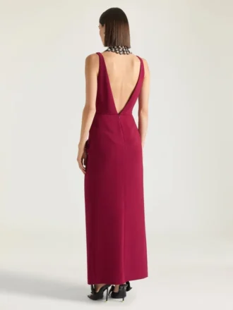 Vestido largo envolvente en crepé cady